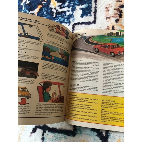 Vintage 1980s Travel Safety Guide Road Atlas bath art 80s road-trip ephemera - Picture 6 of 8